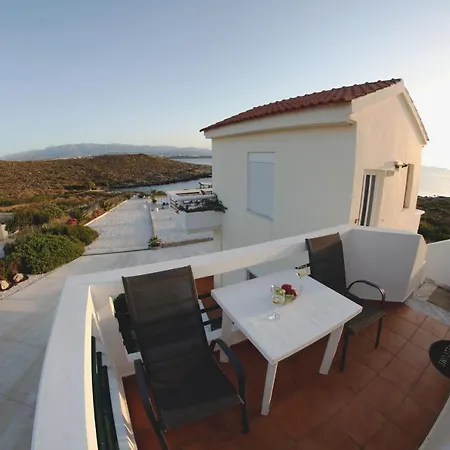 Apartament Tersanas Beach Lodges *